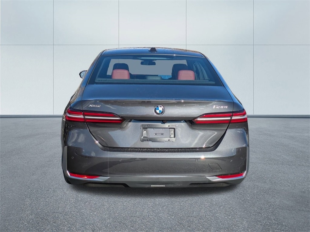 New 2026 BMW 530i xDrive Sedan