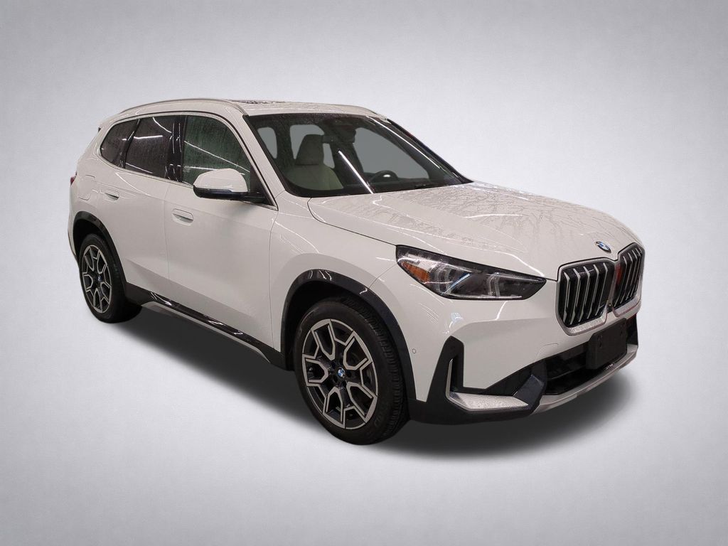 2025 BMW X1 28i