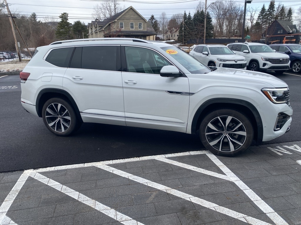 Used 2025 Volkswagen Atlas 2.0T SEL Premium R-Line SUV