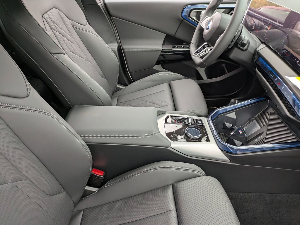 2026 BMW X3 30 - Photo 35