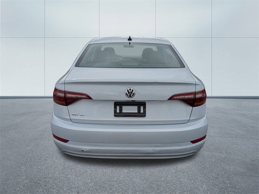 Used 2019 Volkswagen Jetta SEL Sedan
