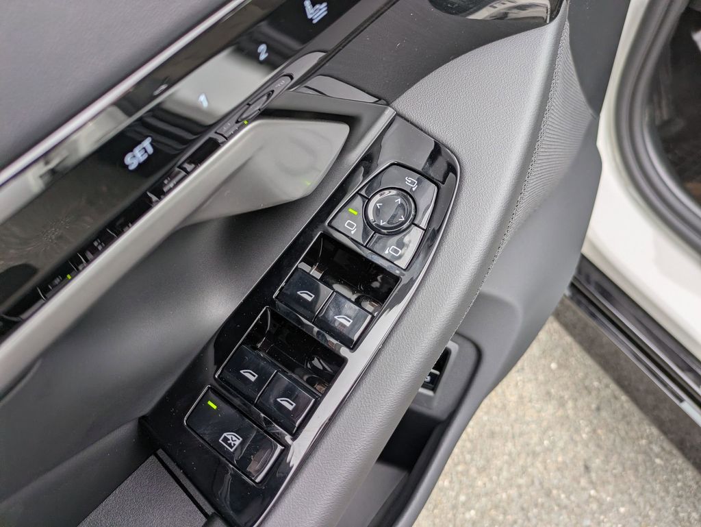 2026 BMW 5 Series 530i - Photo 13