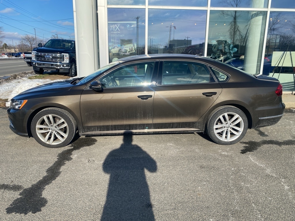 Used 2019 Volkswagen Passat 2.0T Wolfsburg Sedan