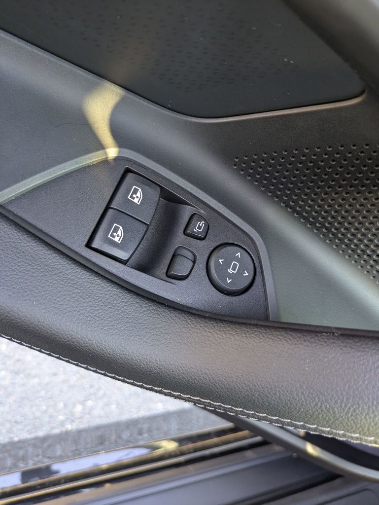 2025 BMW 2 Series 230i - Photo 13