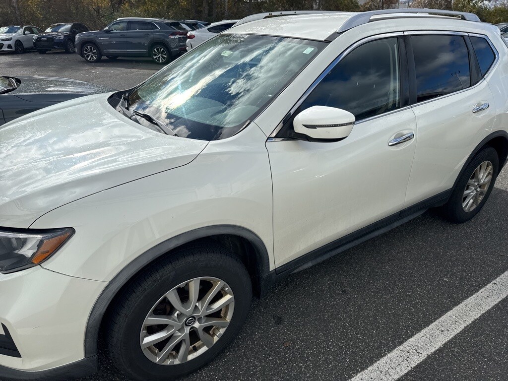 Used 2018 Nissan Rogue SV SUV