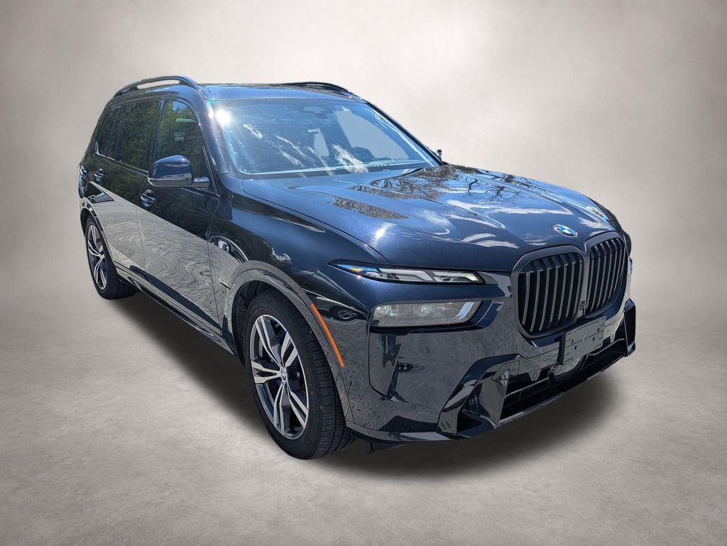 2026 BMW X7 xDrive40i's photo