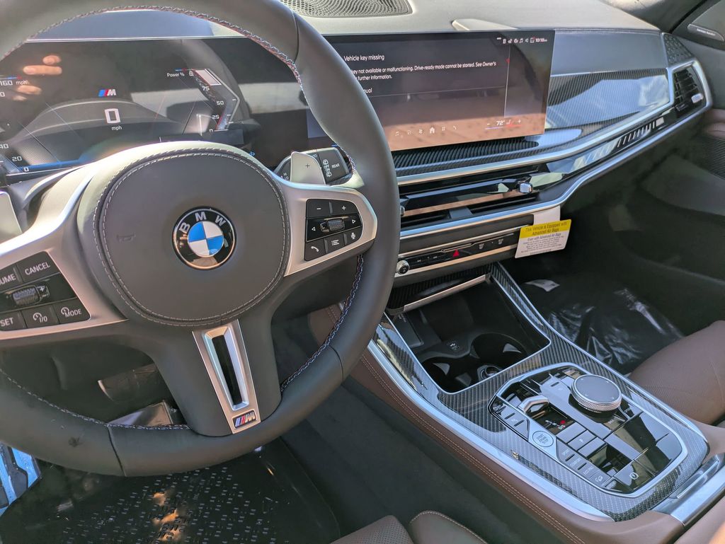 2026 BMW X5 M60i - Photo 16
