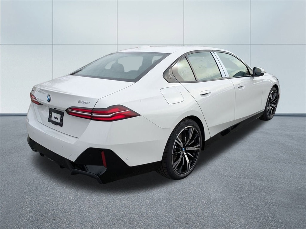 New 2026 BMW 530i xDrive Sedan