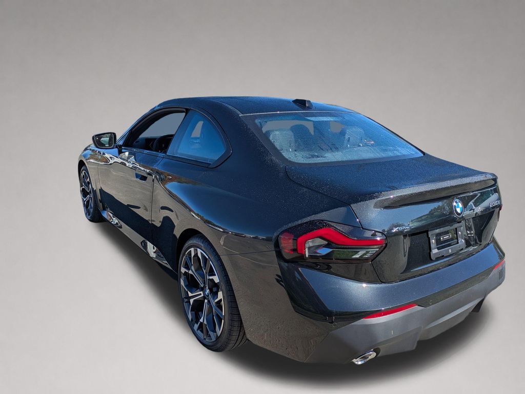 2025 BMW 2 Series 230i - Photo 6