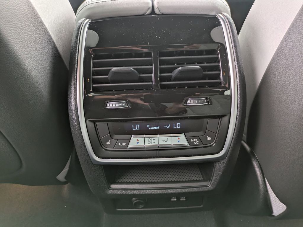 2026 BMW X5 40i - Photo 32