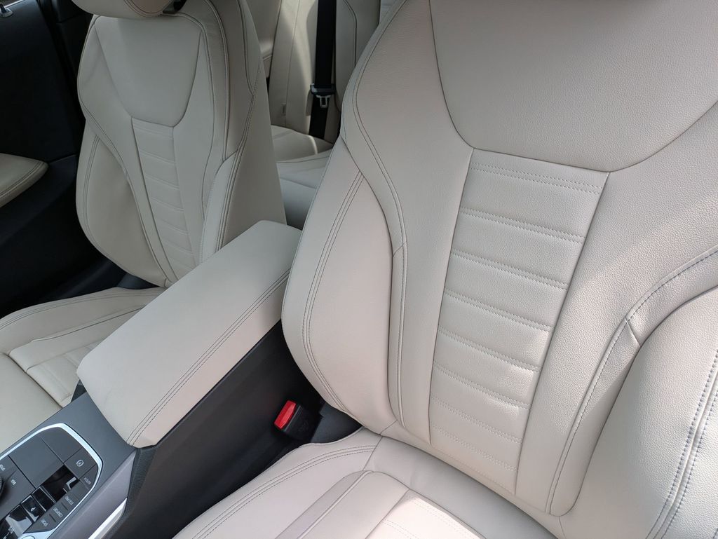 2025 BMW 2 Series 230i - Photo 17