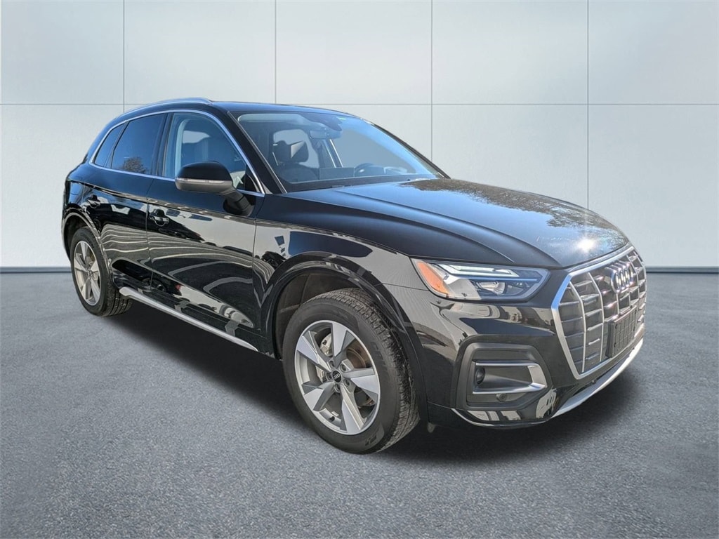 2024 Audi Q5 Premium Plus's photo