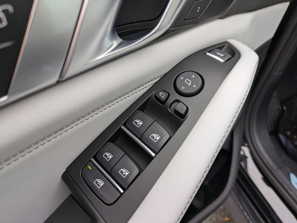 2026 BMW X5 40i - Photo 13