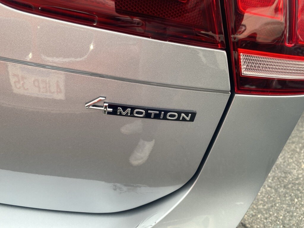 2022 Volkswagen Tiguan S photo 3