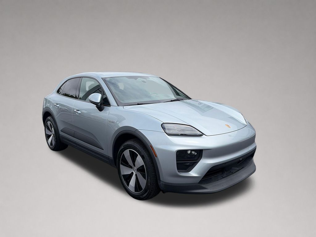 2025 Porsche Macan Macan 4 Electric's photo