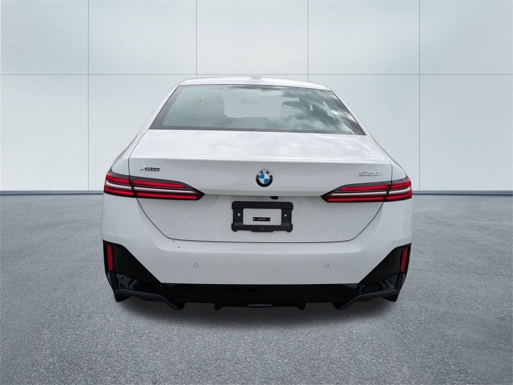 New 2026 BMW 530i xDrive Sedan