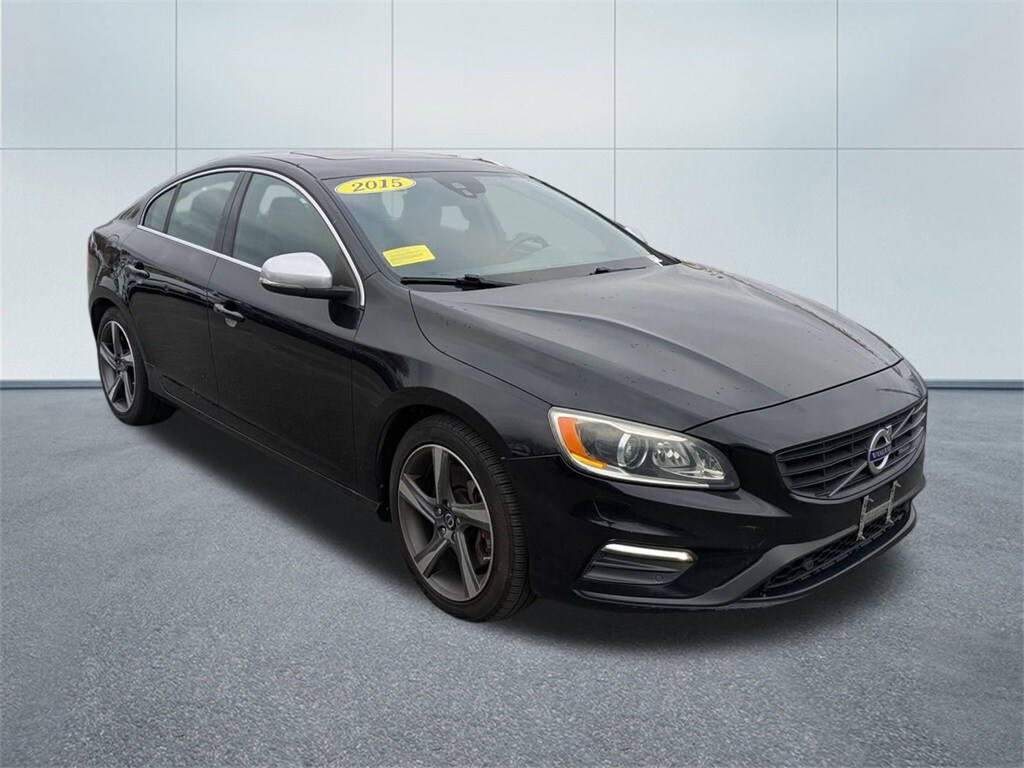 Used 2015 Volvo S60 T6 R-Design Sedan