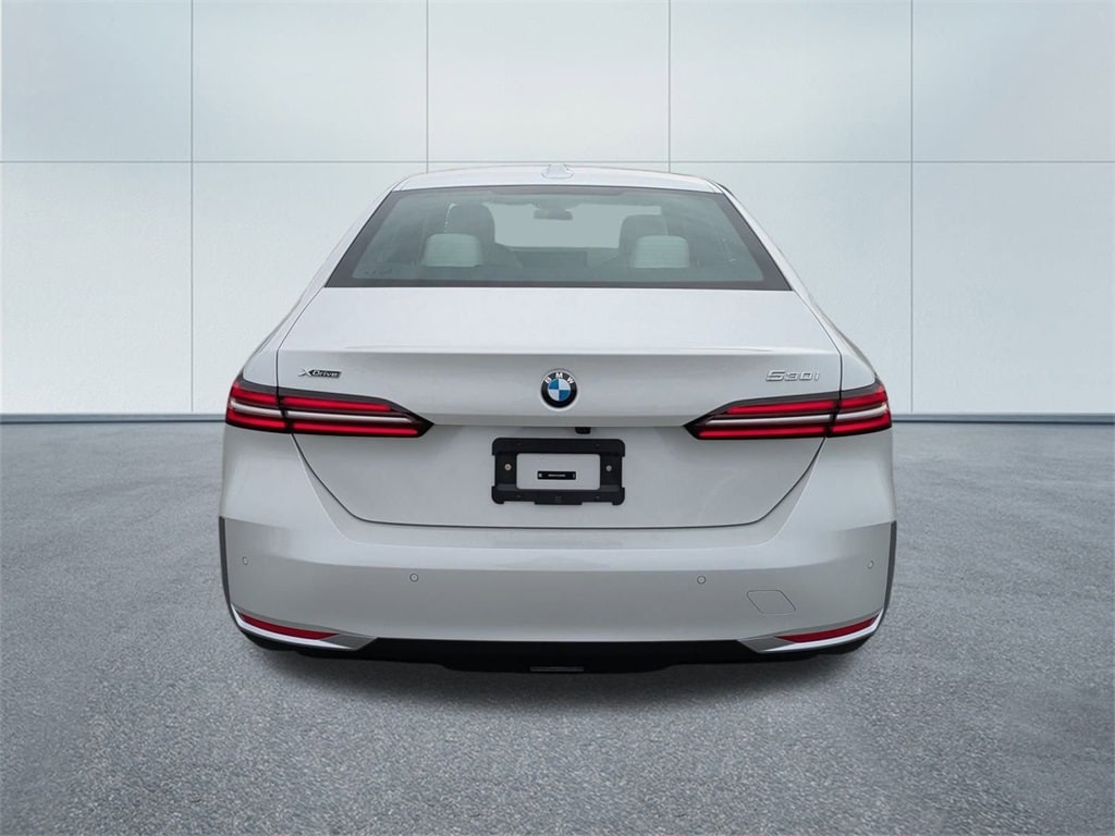 New 2026 BMW 530i xDrive Sedan