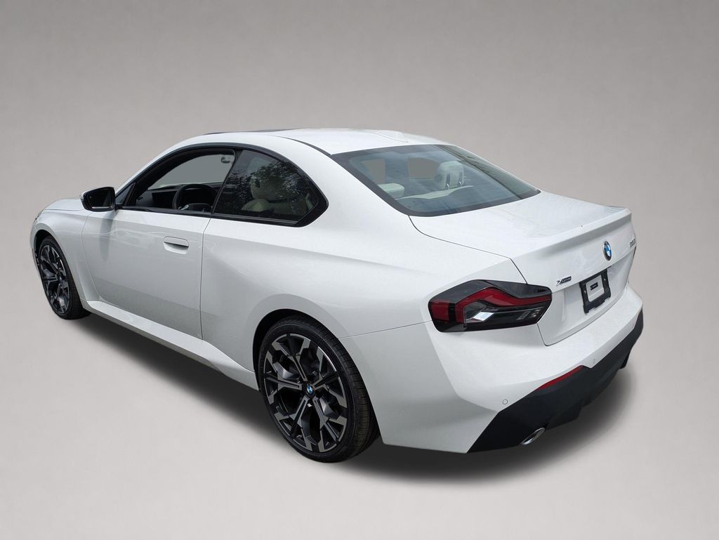 2025 BMW 2 Series 230i - Photo 6