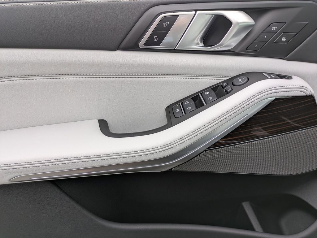 2026 BMW X5 40i - Photo 11