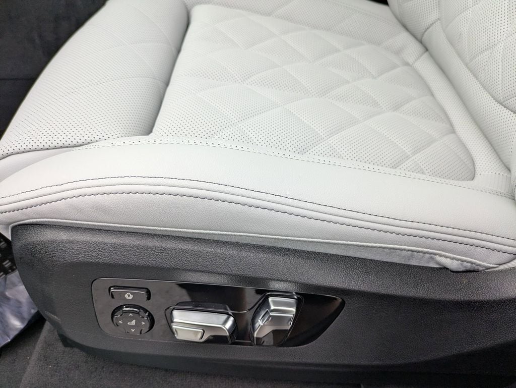 2026 BMW X5 40i - Photo 15