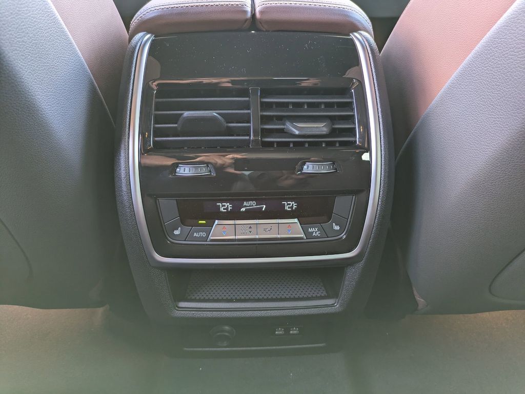 2026 BMW X5 M60i - Photo 32