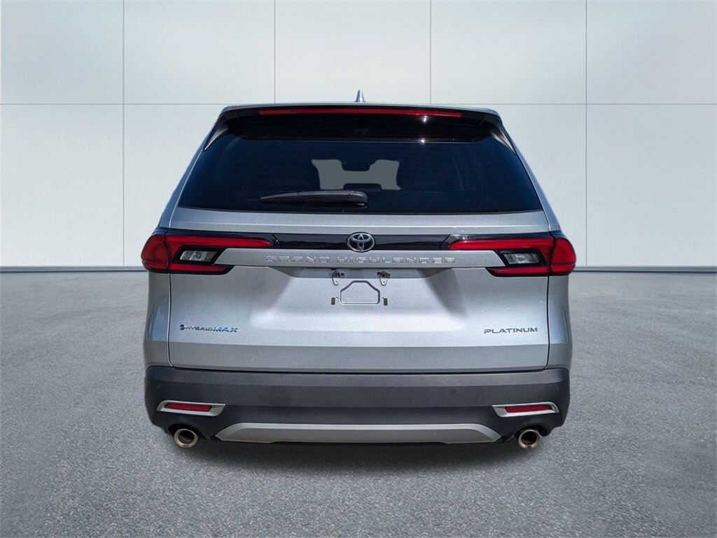 2024 Toyota Highlander Hybrid Platinum photo 4