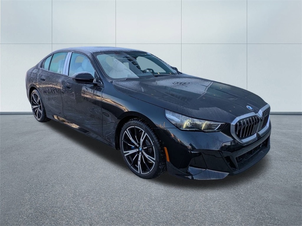 New 2026 BMW 530i xDrive Sedan