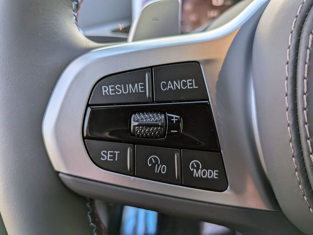 2026 BMW X5 M60i - Photo 19