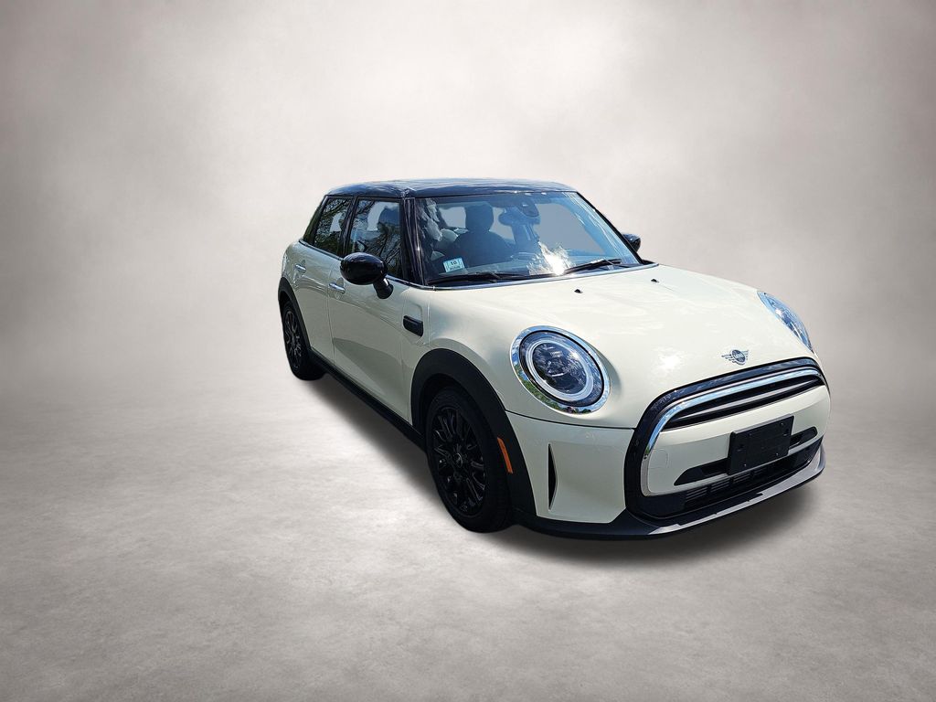 2023 MINI Hardtop Cooper's photo