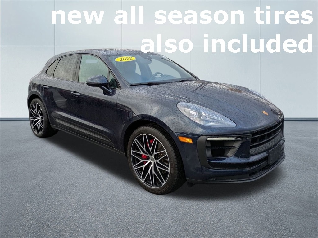 2022 Porsche Macan S's photo