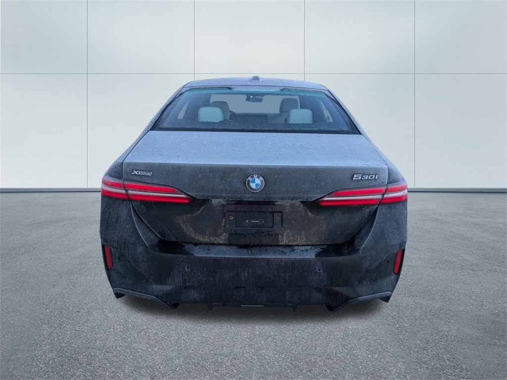 New 2026 BMW 530i xDrive Sedan