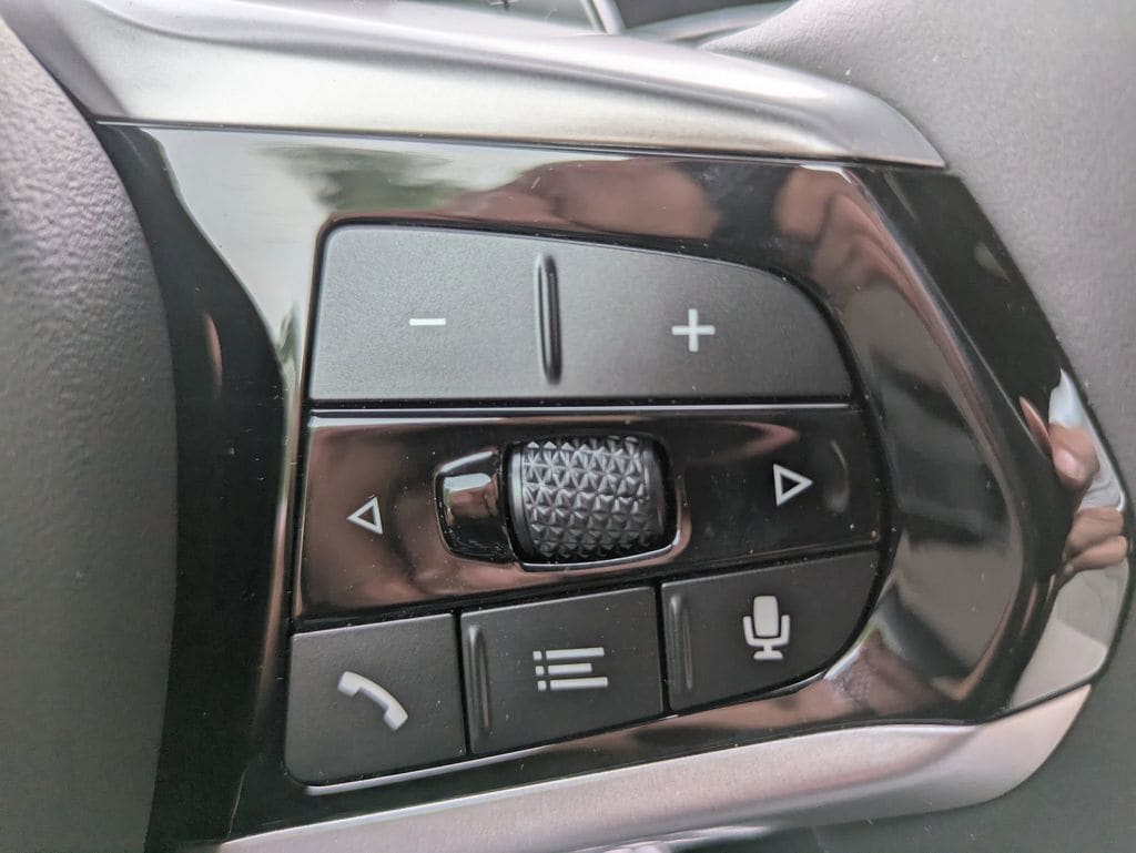 2025 BMW 2 Series 230i - Photo 20