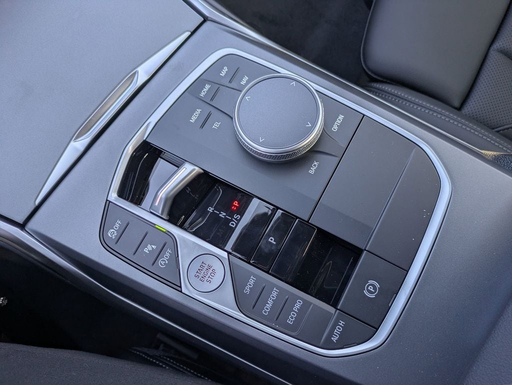 2025 BMW 2 Series 230i - Photo 29