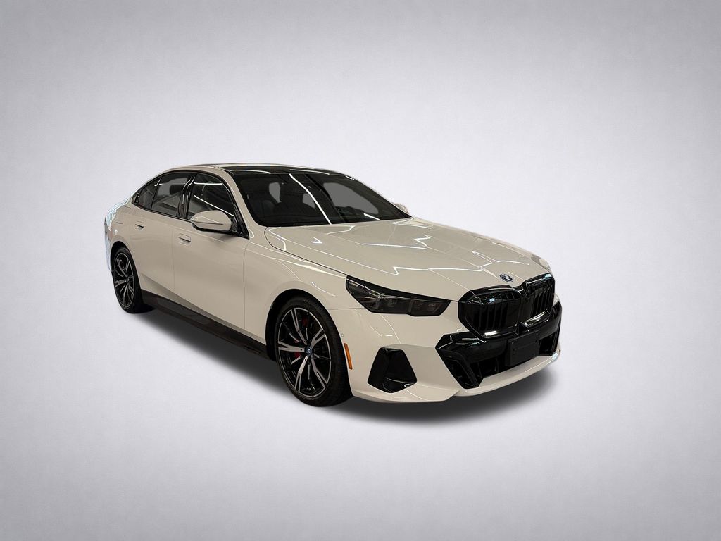 2025 BMW 5 Series 550e xDrive Sedan's photo