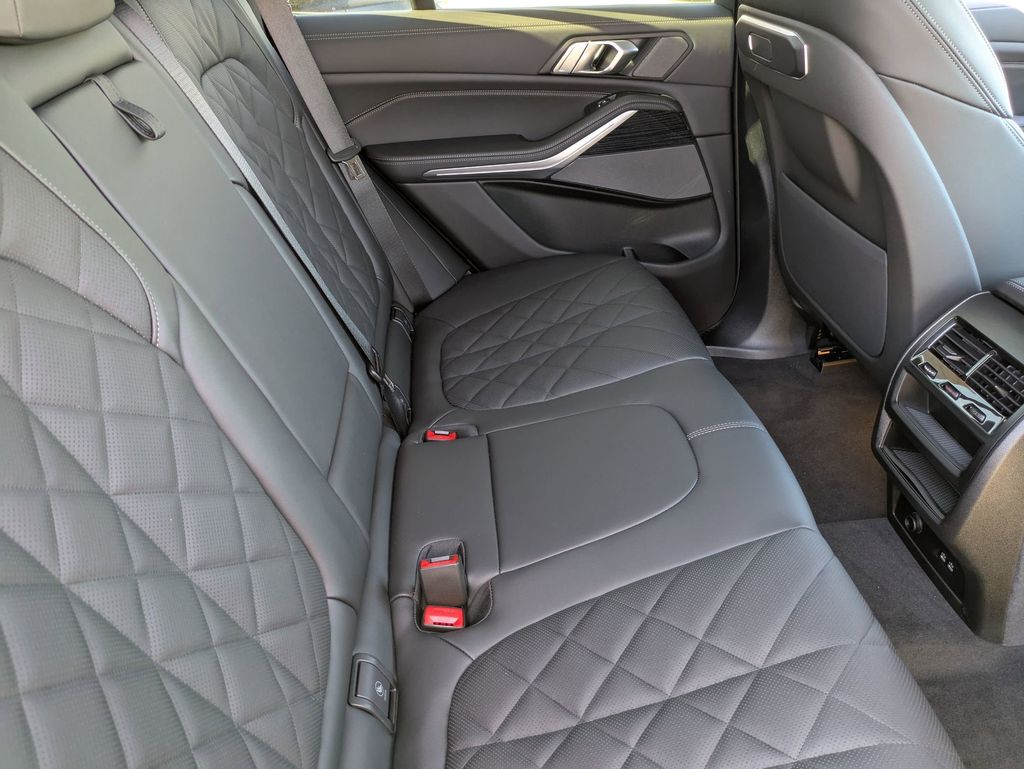 2026 BMW X5 50e - Photo 37