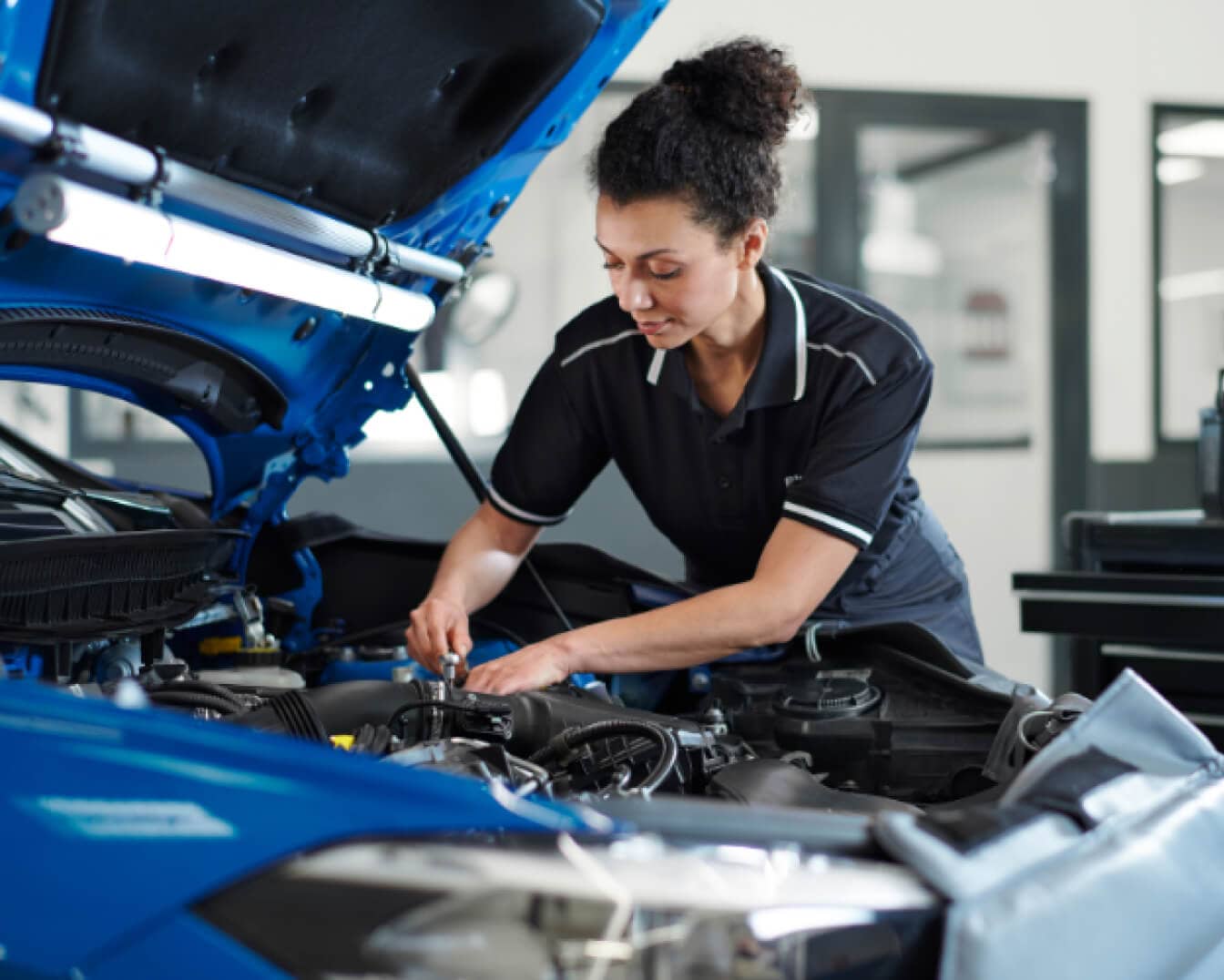 LUXURY CARS DESERVE LUXURY SERVICE NEAR LENOX, MA