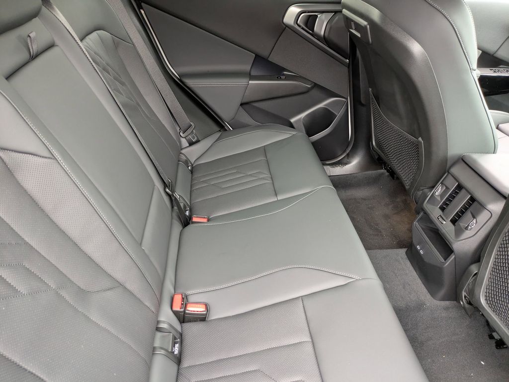 2026 BMW X3 30 - Photo 34