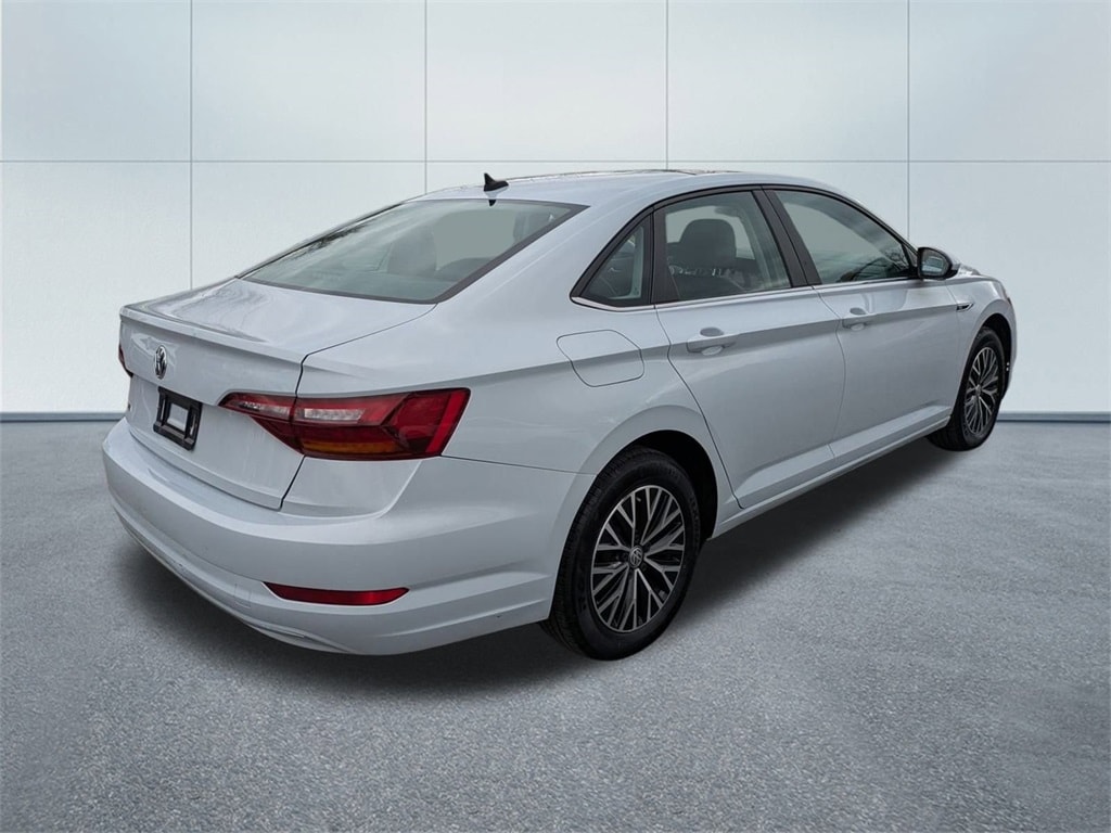 Used 2019 Volkswagen Jetta SEL Sedan