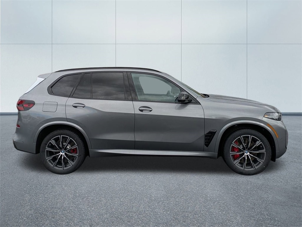 New 2026 BMW X5 M60i SUV