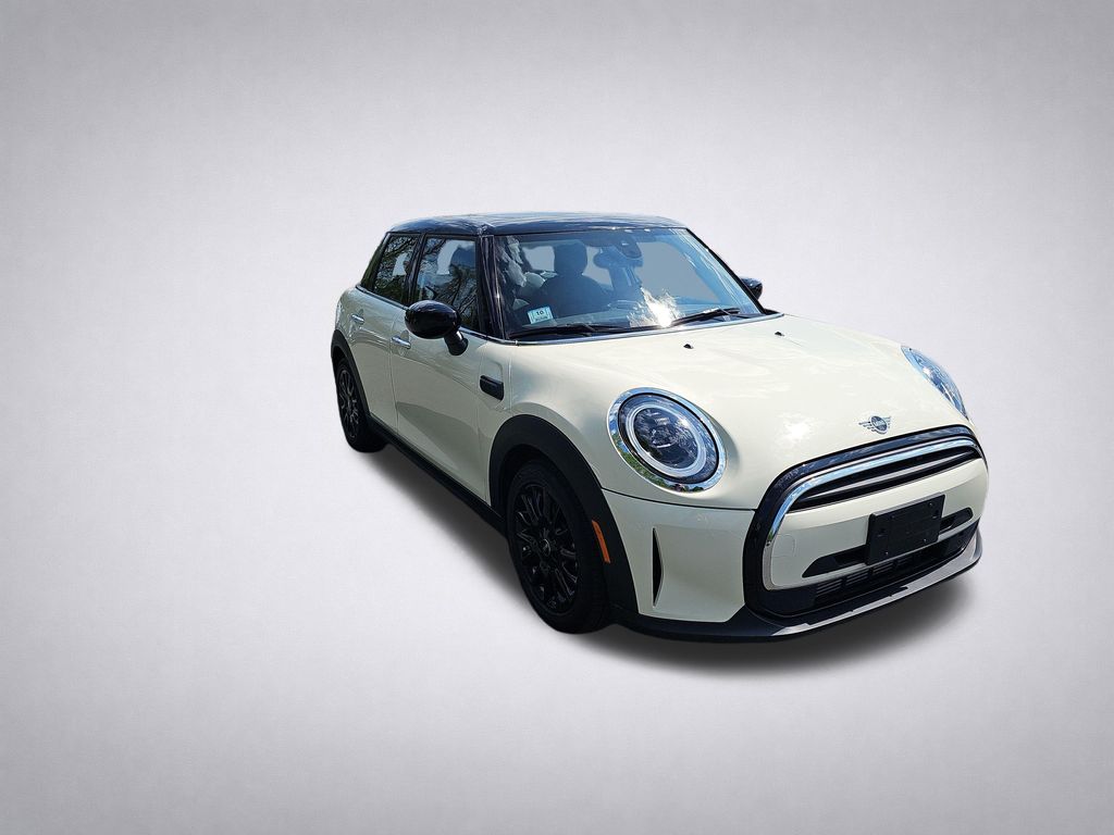 2023 MINI Hardtop Cooper's photo