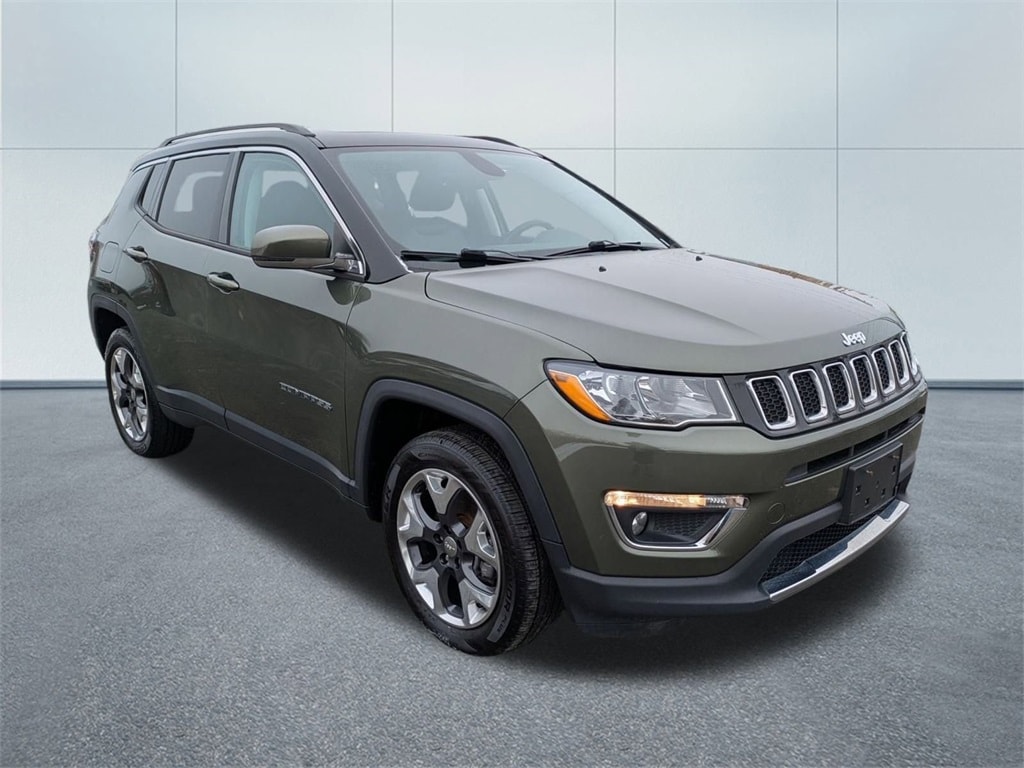 2018 Jeep Compass Limited's photo