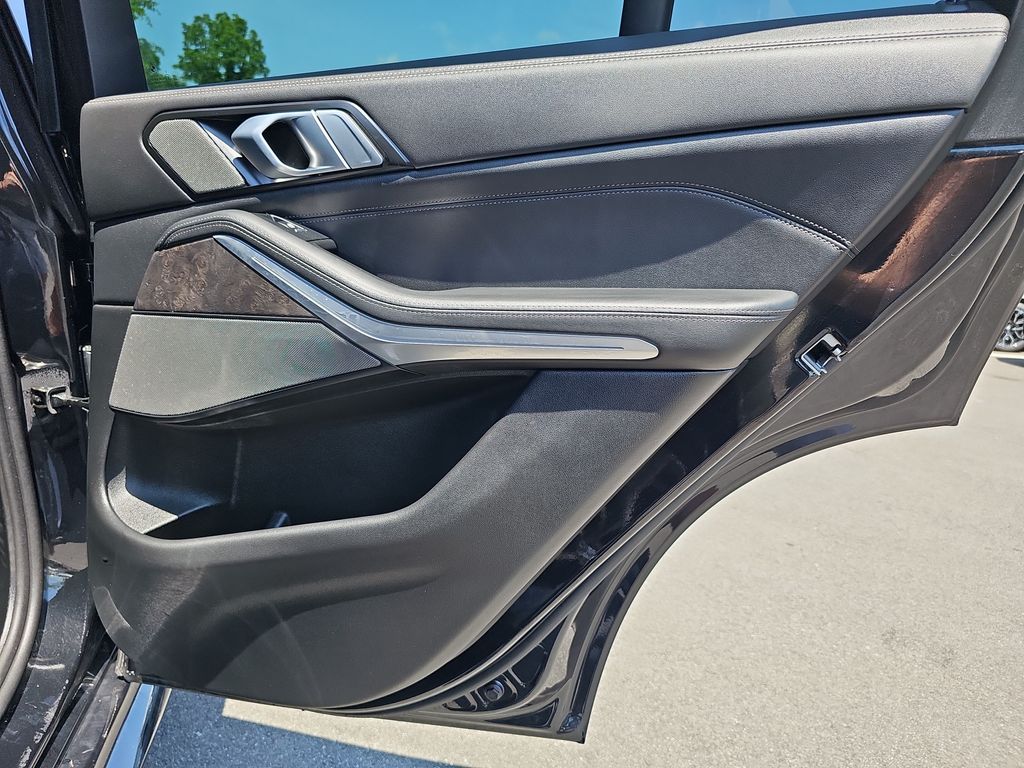 2025 BMW X5 40i - Photo 26