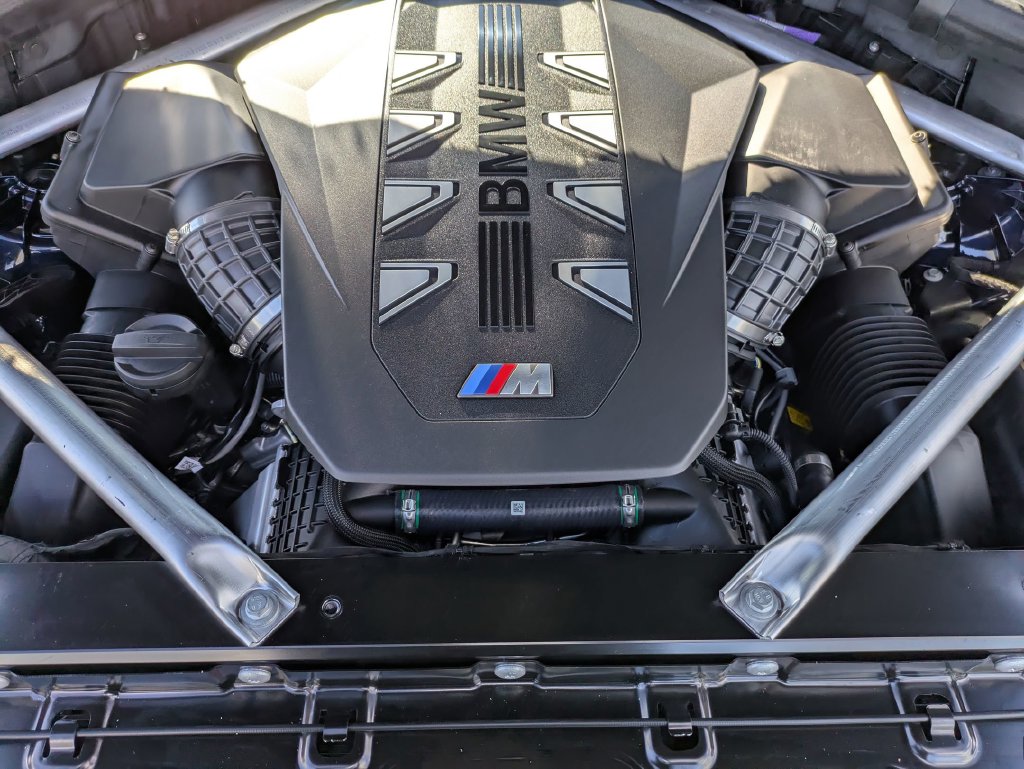 2026 BMW X5 M60i - Photo 39
