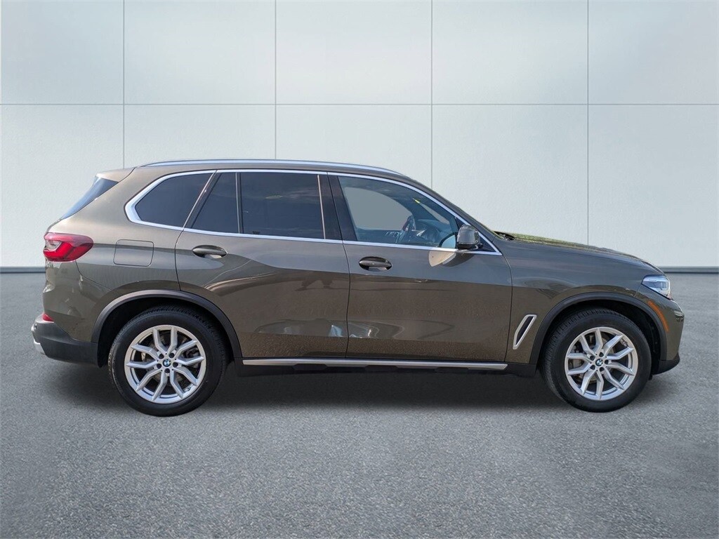 2023 Bmw X5 xDrive40i photo 2