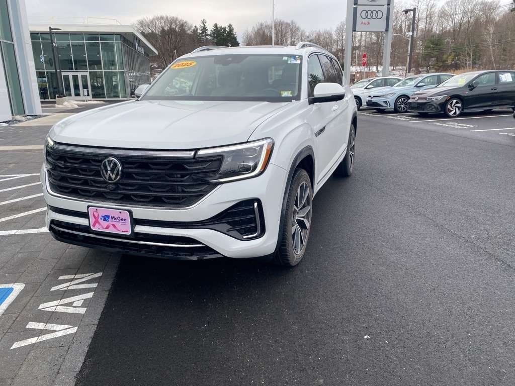 Used 2025 Volkswagen Atlas 2.0T SEL Premium R-Line SUV