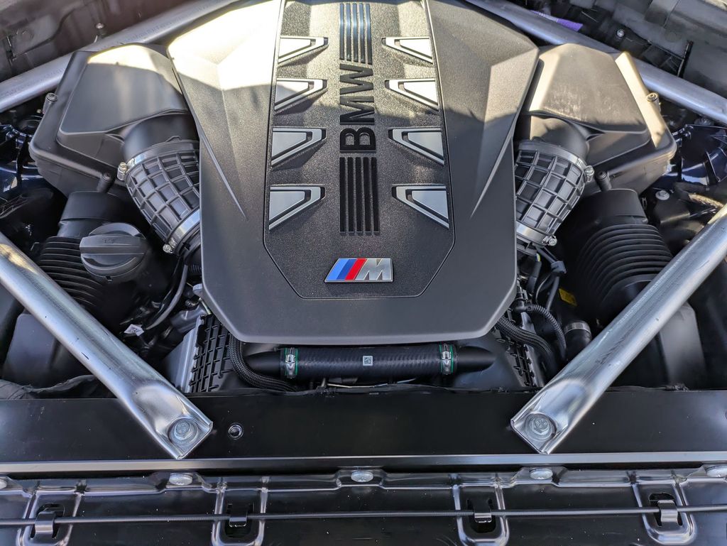 2026 BMW X5 M60i - Photo 39
