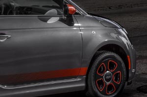2019 FIAT 500e Exterior Front