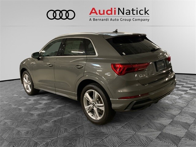 2023 Audi Q3 S line Premium Plus photo 3