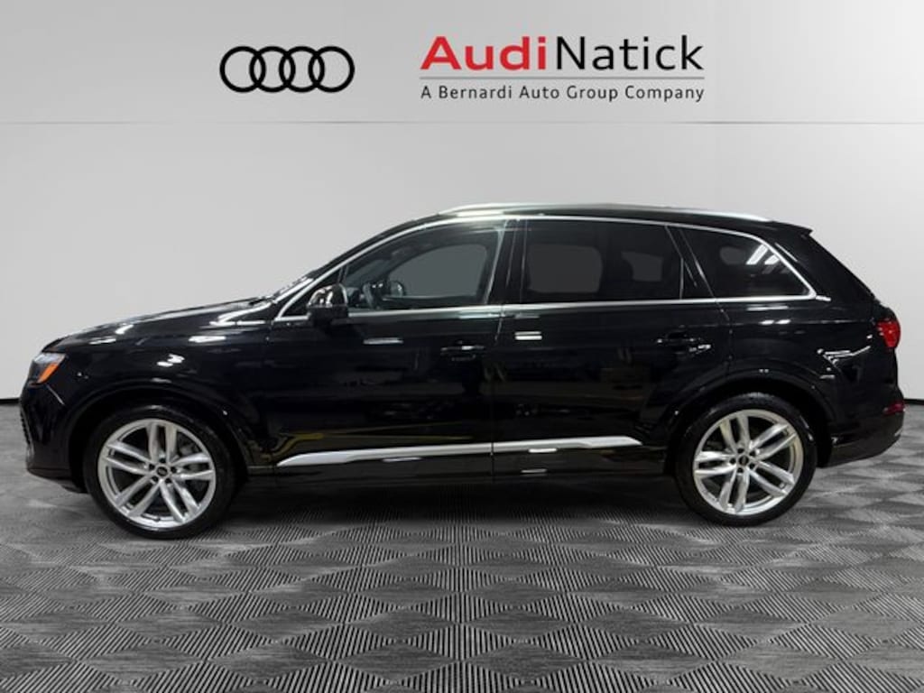 Certified 2025 Audi Q7 55 Premium Plus SUV